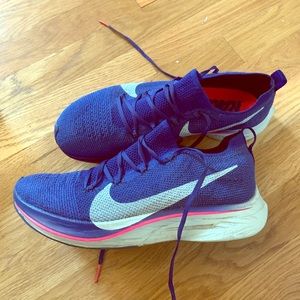 Nike Zoom Vaporfly 4 Flyknit